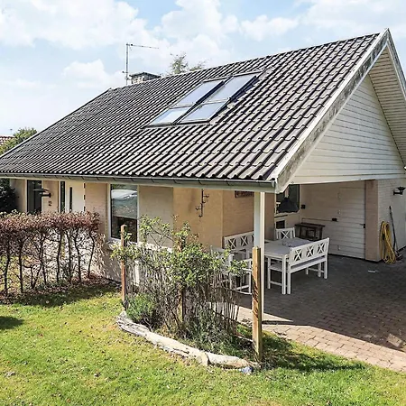 6 Person In Idestrup Boto By